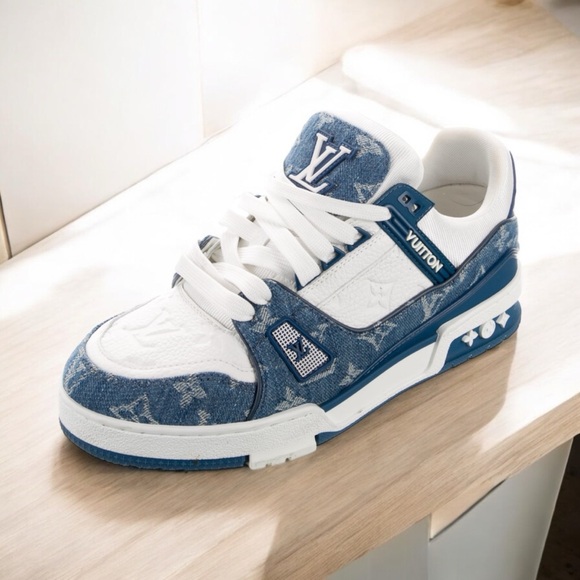 Authentic Louis Vuitton sneakers size EU 39.5 with dust bag and box - Picture 2 of 8